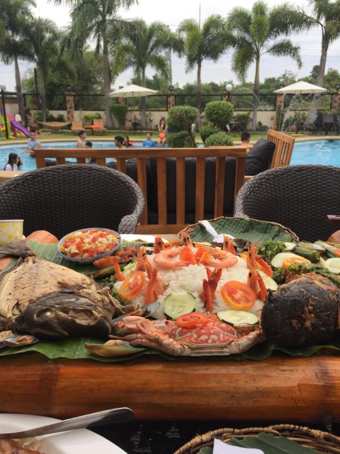 Villa Angelica Resort อลามินอส ภายนอก รูปภาพ